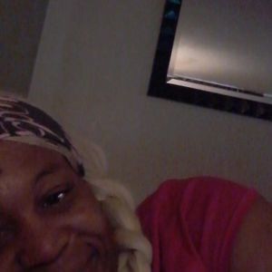 Meet your Posher, Liz